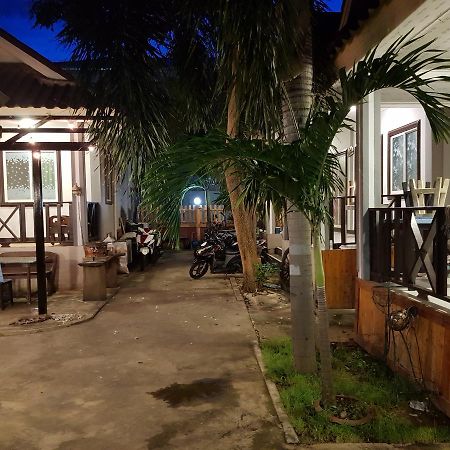 Thaihouse Ko Lan Exteriér fotografie