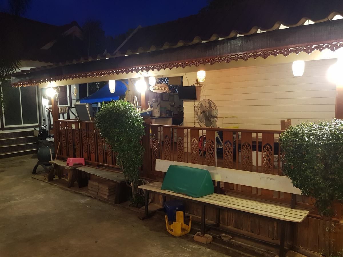 Thaihouse Ko Lan Exteriér fotografie